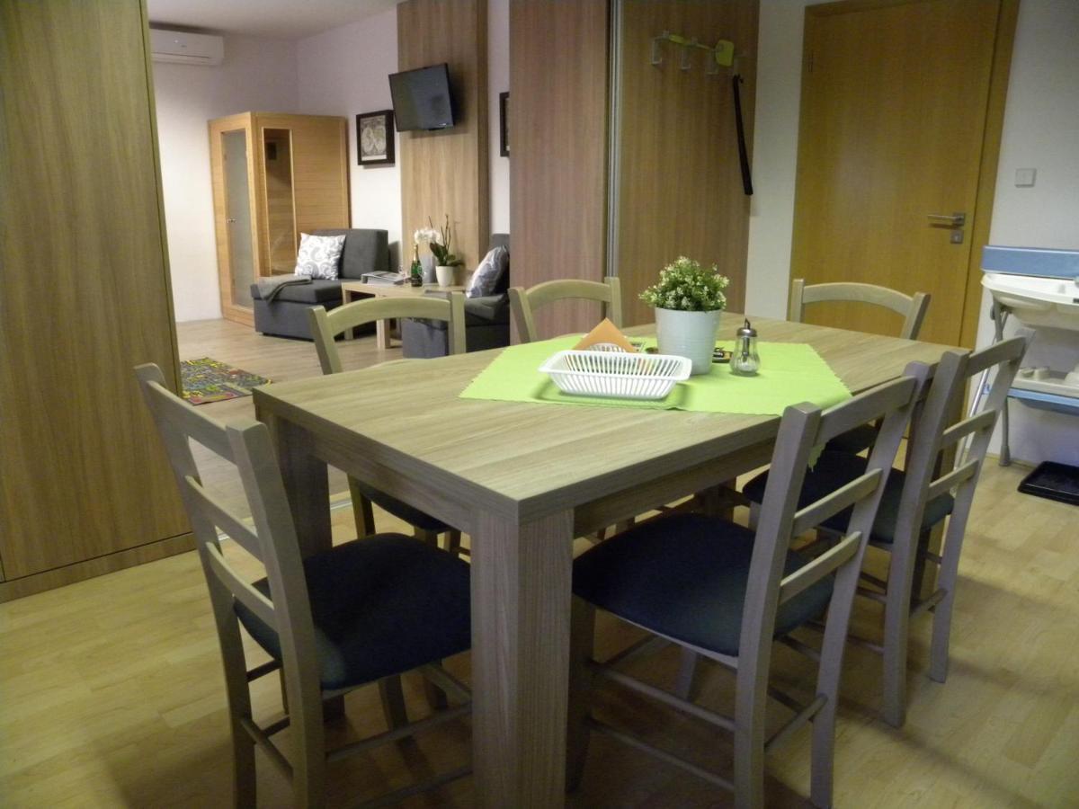 Apartment Wellness Vlckova Zewnętrze zdjęcie
